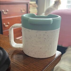 Fisher-Price Cream Speckled Mug with Sage Green Lid